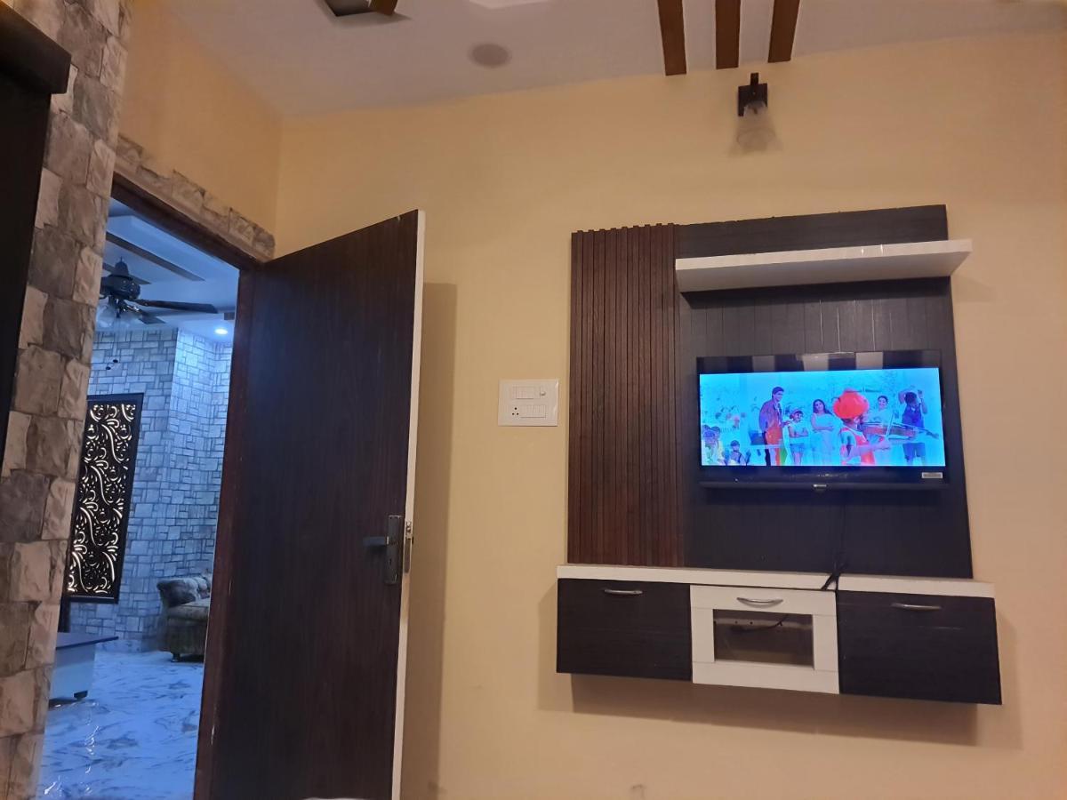 Divine Hotel & Banquet Hall Bhopal Exterior foto
